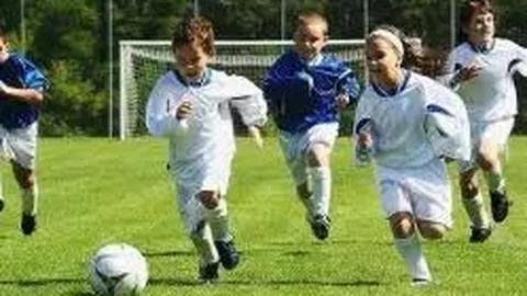 硚口新地标：升降篮球架打造亲子球友共享乐园