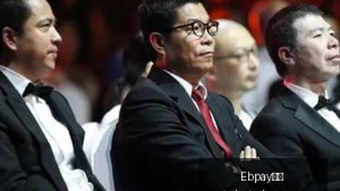 诺伊尔度假意外受伤，赛季提前结束